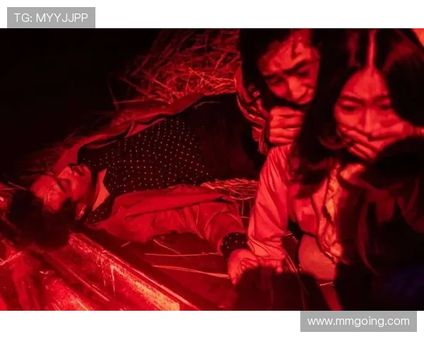 致命碎片:豆瓣评分引发热议的悬疑剧集背后隐藏的深层次社会话题分析 致命碎片:豆瓣评分引发热议的悬疑剧集背后隐藏的深层次社会话题分析